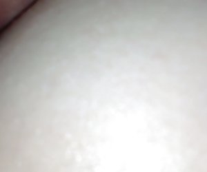 Skinny teen edita eşek mutfakta becerdin alır